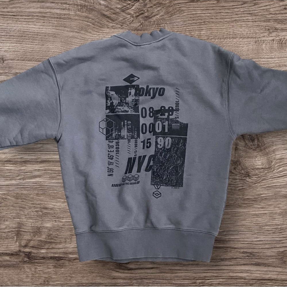 Boxy Graphic Crew Neck